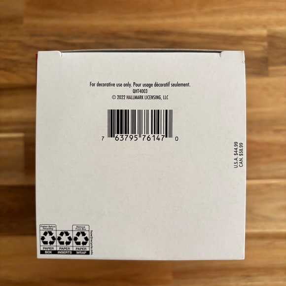 Hallmark KOC Mrs. Claus's Sewing Cabinet Limited Edition Signed MINT - Picture 4 of 7